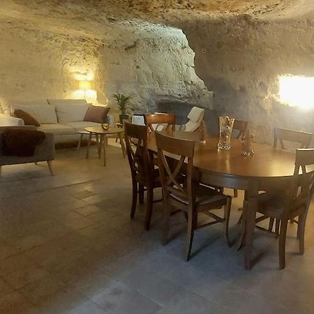 Troglo Entre Caves Et Chateaux Montlouis-sur-Loire Exteriör bild
