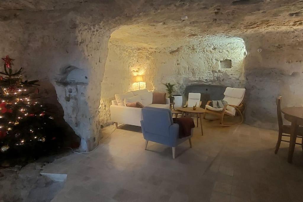 Troglo Entre Caves Et Chateaux Montlouis-sur-Loire Exteriör bild