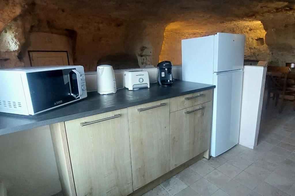 Troglo Entre Caves Et Chateaux Montlouis-sur-Loire Exteriör bild