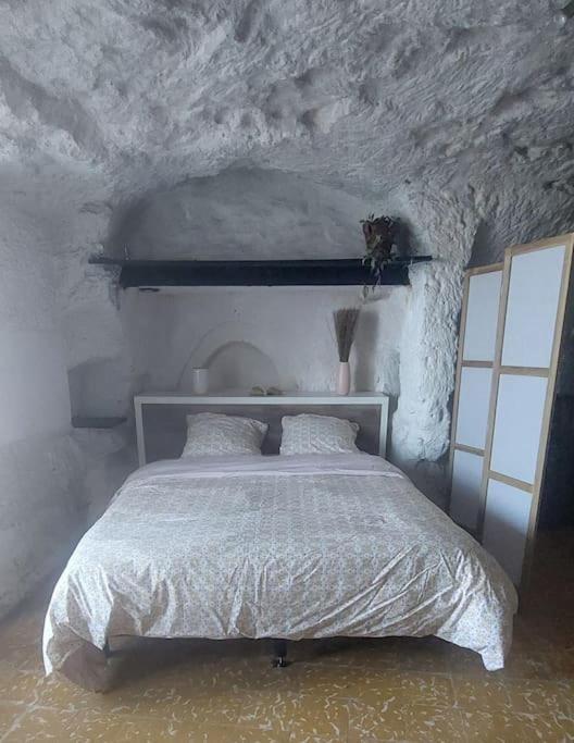 Troglo Entre Caves Et Chateaux Montlouis-sur-Loire Exteriör bild