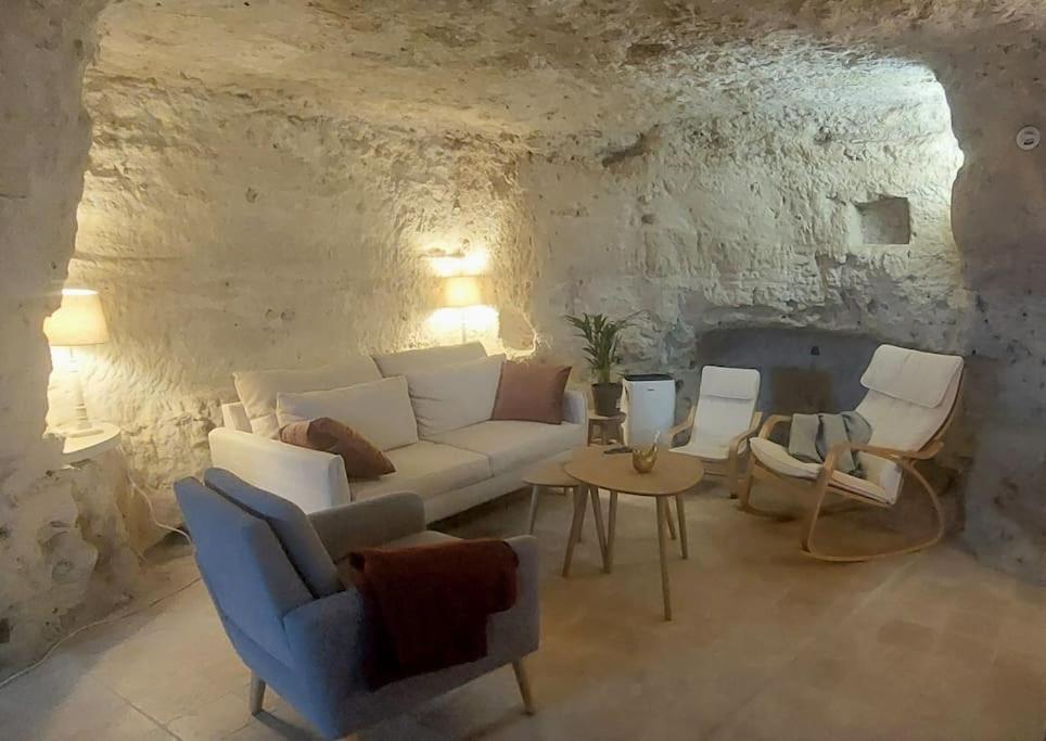 Troglo Entre Caves Et Chateaux Montlouis-sur-Loire Exteriör bild